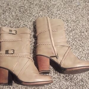 Stylish Tan Ankle Boots